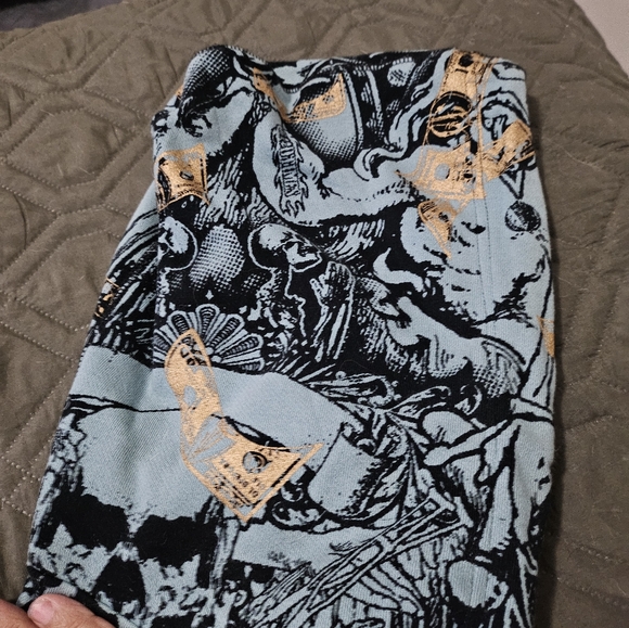 Christian Audigier hoodie like new 2xl - Picture 5 of 8